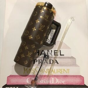 Stanley Tumbler 40 oz in Brown and Gold with Straw & Jewel Topper NEW